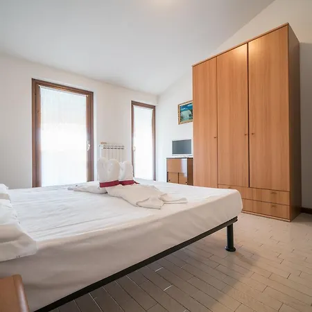 Bright - Fiori Pool Apartamento Sirmione
