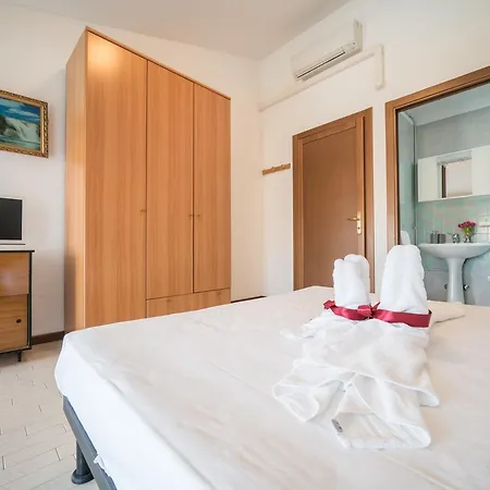 Apartamento Bright - Fiori Pool